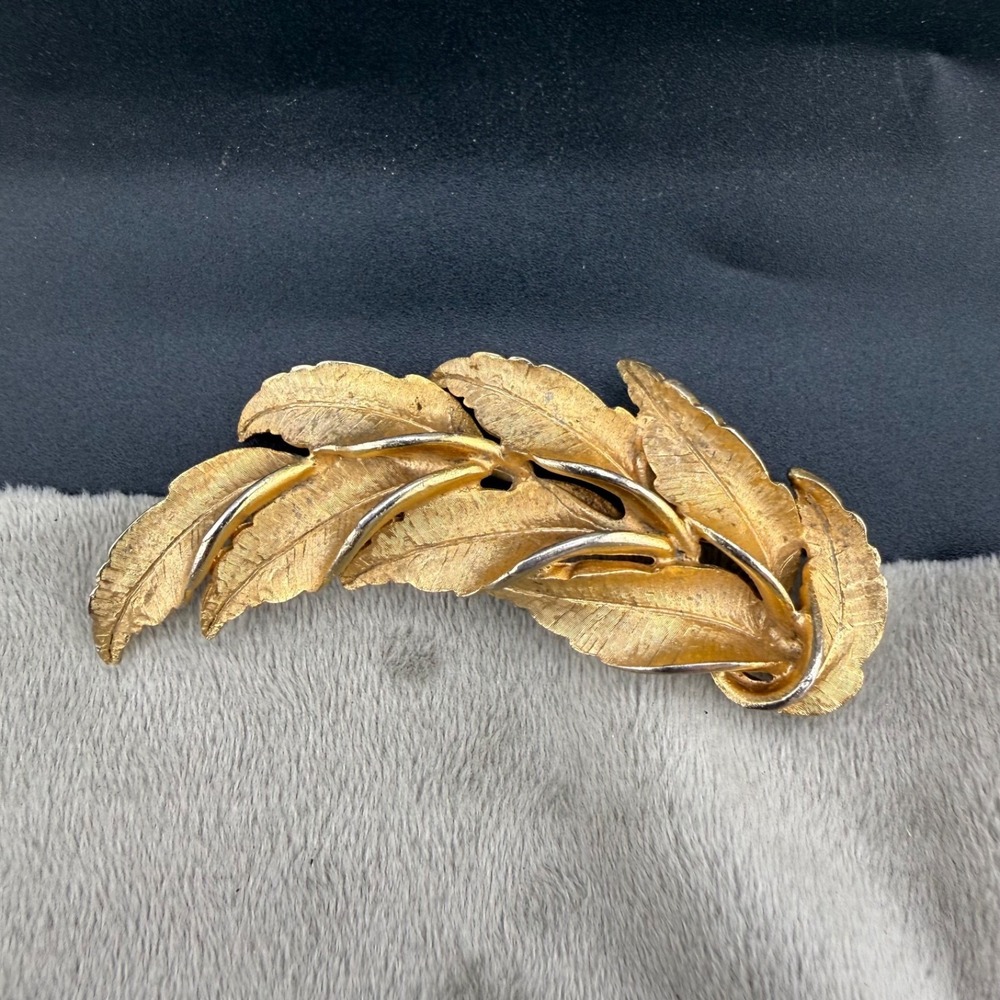 Vintage HAR Brooch Gold‎ Tone Leaf Wheat